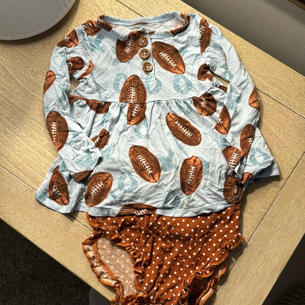 posh peanut football bummie set